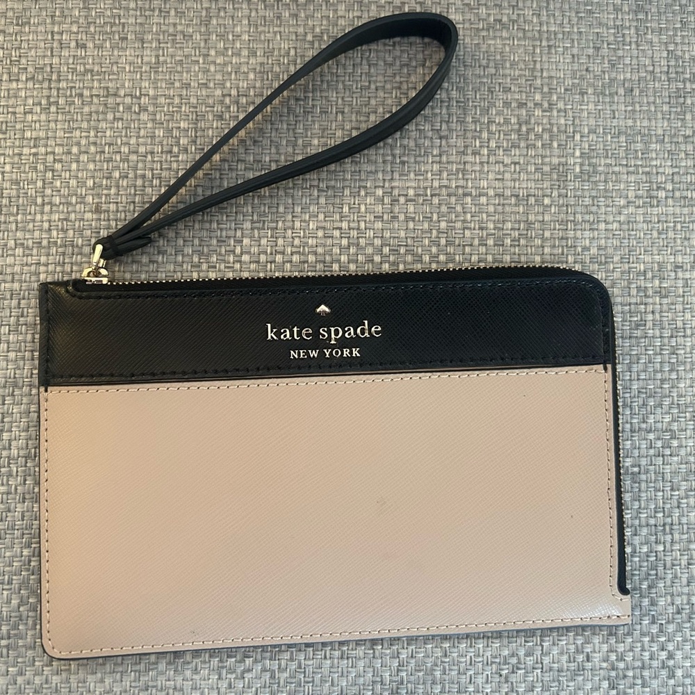 kate spade staci medium l zip wristlet